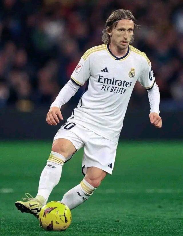 游泳世界排名最新调整 多项成绩刷新纪录